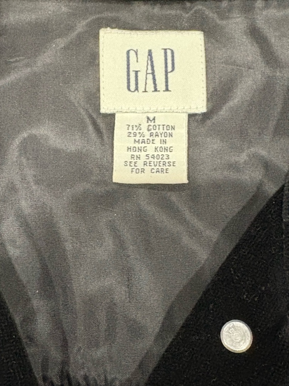369. GAP Women’s Black Velvet Sleeveless Trucker Vest Button Classic Fit - Picture 4 of 4